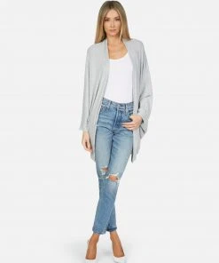 Lauren Moshi X Isla X Spray Kiss Collections