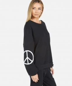 Lauren Moshi Sierra Skull Peace Hand