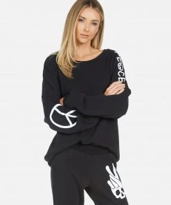 Lauren Moshi Sierra Skull Peace Hand