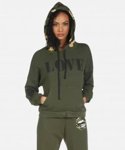 Lauren Moshi Melanie Camo Lip