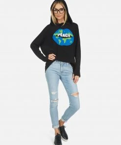 Lauren Moshi Collections Namiko World Peace Lips