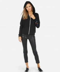 Lauren Moshi Destiny NY Hand Elements