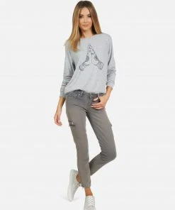 Lauren Moshi Everly Prayer Hands