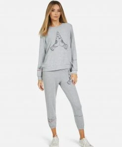 Lauren Moshi Everly Prayer Hands