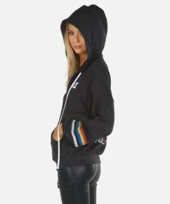 Lauren Moshi Kaliyah Peace Hand Elements