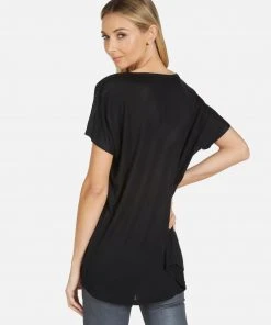 Lauren Moshi April Red Kiss