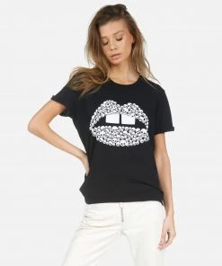 Lauren Moshi Edda Skull Lip Short Sleeve