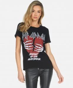 Lauren Moshi X Edda X Def Leppard Heartbreak Short Sleeve