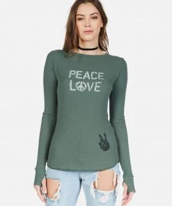 Lauren Moshi Tops Mckinley Peace Love Spray