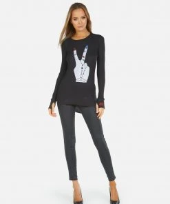 Lauren Moshi McKinley Peace Hand Elements