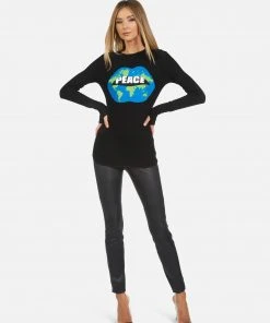 Lauren Moshi Mckinley X World Peace Lips