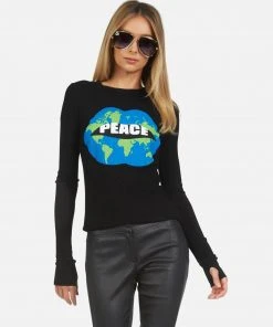 Lauren Moshi Mckinley X World Peace Lips