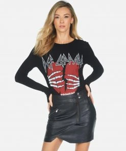 Lauren Moshi X Long Sleeve McKinley X Def Leppard Heartbreak