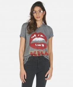 Lauren Moshi Capri Kiss Lip Short Sleeve