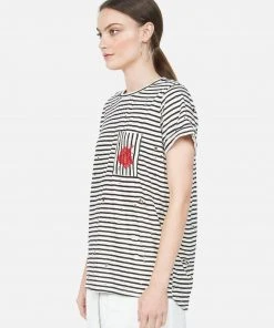 Lauren Moshi Short Sleeve Iris Arrow Rose