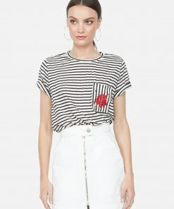 Lauren Moshi Short Sleeve Iris Arrow Rose
