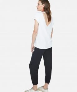 Lauren Moshi Short Sleeve Moxie Skull Crest