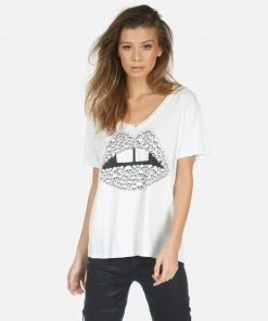 Lauren Moshi Short Sleeve Elara Skull Lip