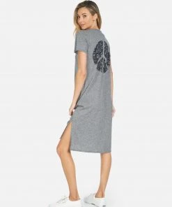 Lauren Moshi Genesis Peace Hippie Peace Love & Moshi