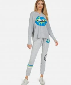 Lauren Moshi Kizzy World Peace Lips