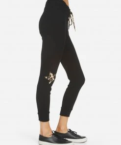 Lauren Moshi Guinivere Leopard Star Lip Patch Collections