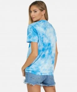 Lauren Moshi Short Sleeve Wolf World Peace Lips