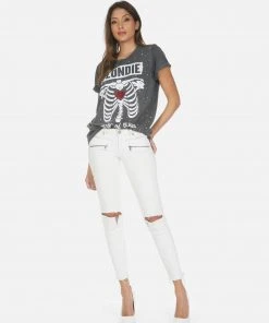 Lauren Moshi Short Sleeve Wolf Blondie Heart