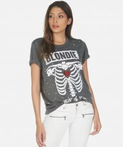 Lauren Moshi Short Sleeve Wolf Blondie Heart