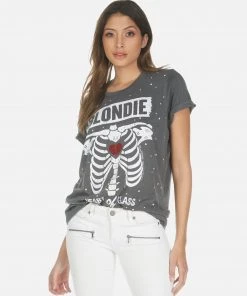 Lauren Moshi Short Sleeve Wolf Blondie Heart