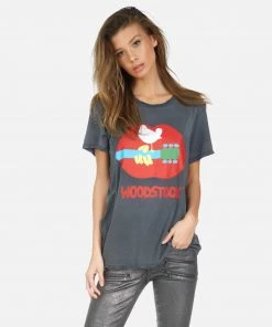 Lauren Moshi Wolf Woodstock Lip