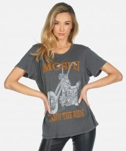 Lauren Moshi Wolf Moshi Ride