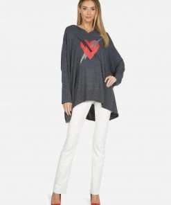 Lauren Moshi X Wilma X Lightning Love