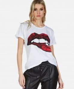 Lauren Moshi Edda Biting Lip