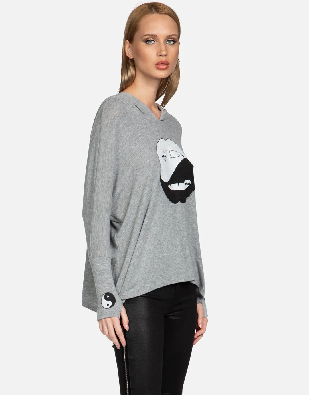 Lauren Moshi Long Sleeve Wilma Biting Lip Yin Yang