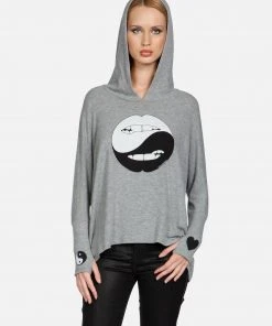 Lauren Moshi Long Sleeve Wilma Biting Lip Yin Yang