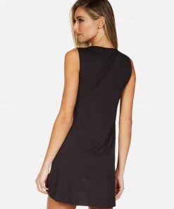 Lauren Moshi X Deanna Royal Skull Collections